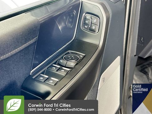 Used 2025 Ford F150 Lariat AWD/4WD image 12