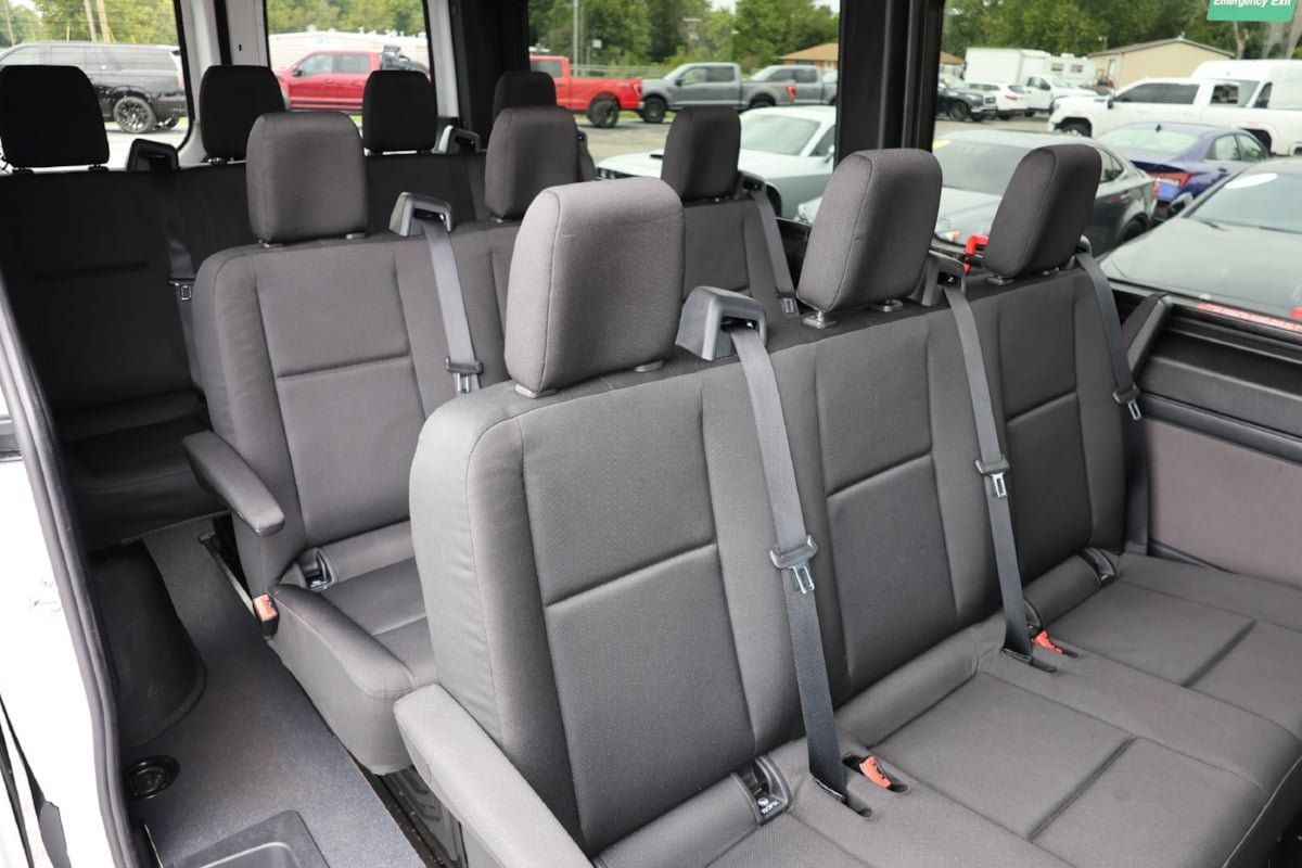 Used 2024 Mercedes-Benz Sprinter 2500 image 13