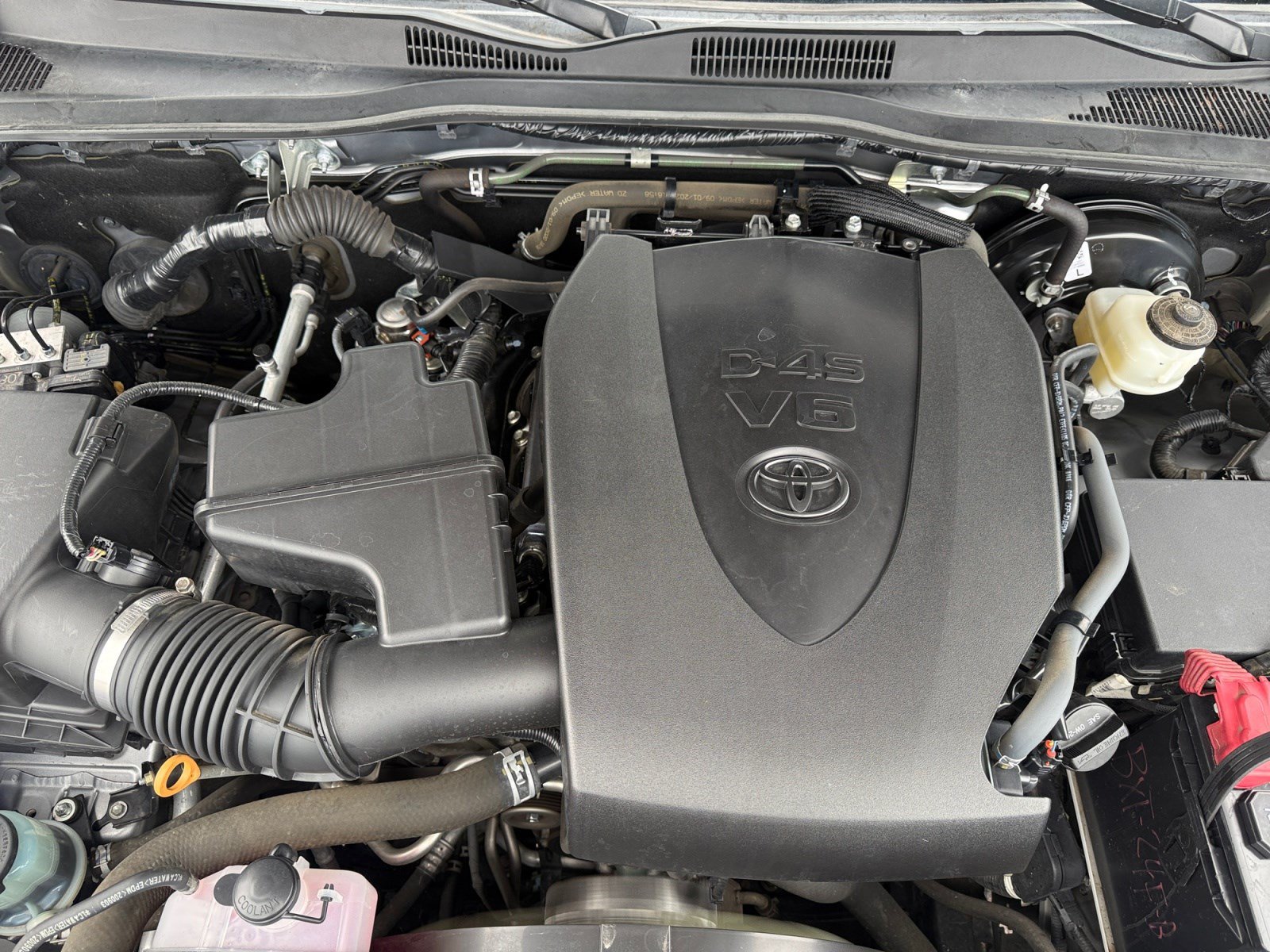 Used 2021 Toyota Tacoma SR AWD/4WD image 21
