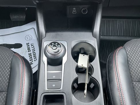 Used 2025 Ford Escape ST-Line w/ Equipment Group 301A image 23