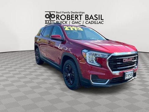 Used 2023 GMC Terrain SLE w/ Driver Convenience Package AWD/4WD image 2