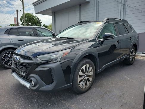 Used 2023 Subaru Outback Limited image 1