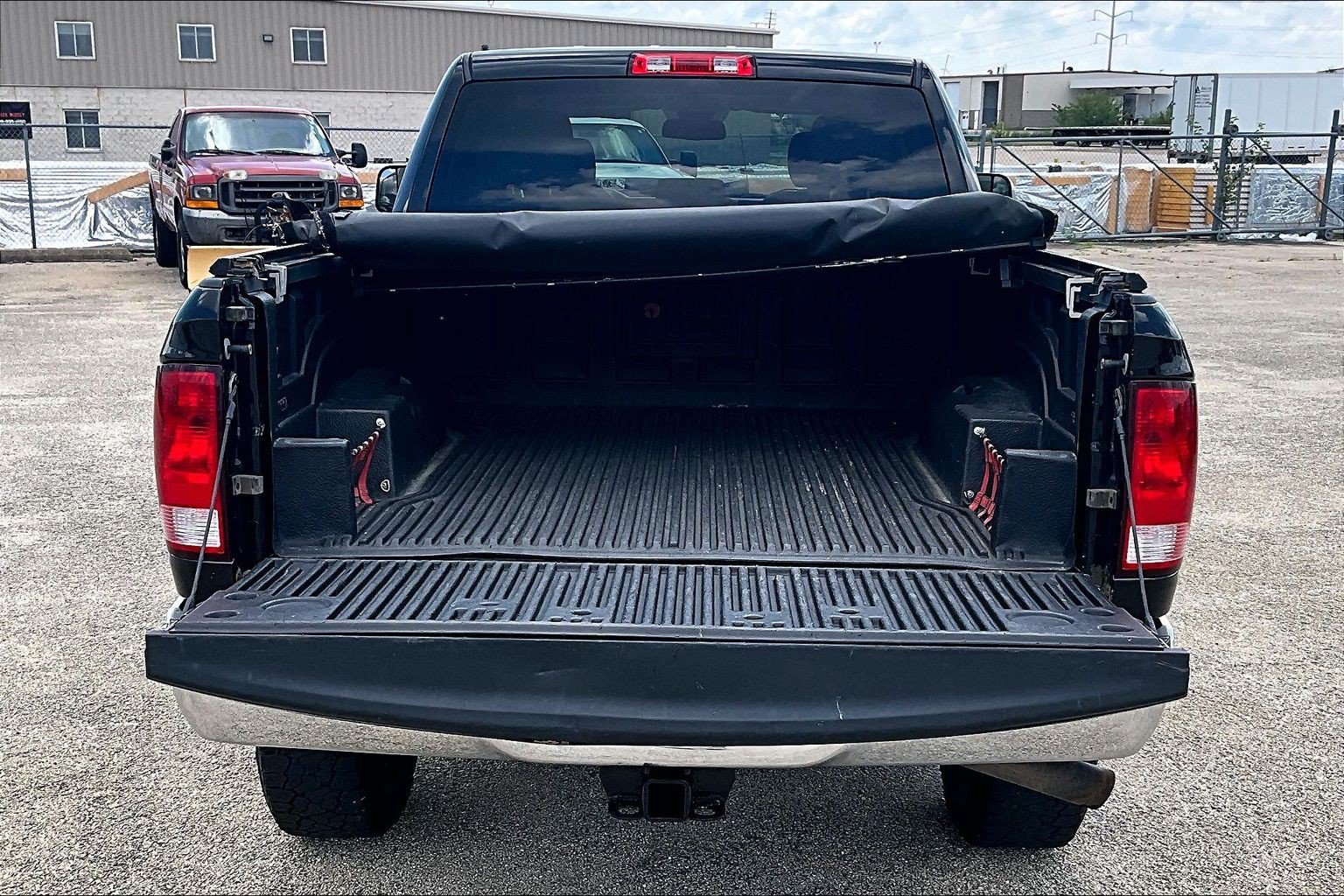 Used 2017 RAM 2500 Tradesman w/ Chrome Appearance Group AWD/4WD image 18