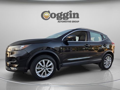Used 2022 Nissan Rogue Sport SV w/ Technology Package image 1