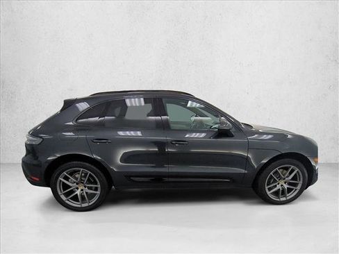 Used 2022 Porsche Macan image 4