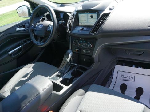 Used 2019 Ford Escape SE image 22