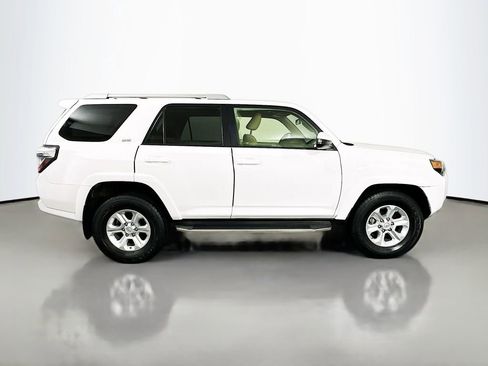Used 2014 Toyota 4Runner SR5 image 4