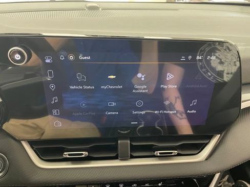 New 2026 Chevrolet Equinox LT w/ Safety and Technology Package AWD/4WD image 3