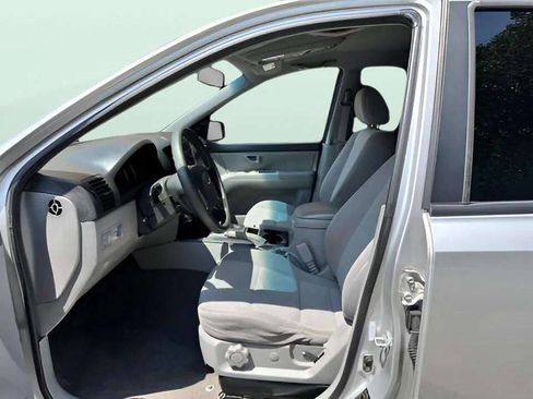 Used 2009 Kia Sorento LX image 16