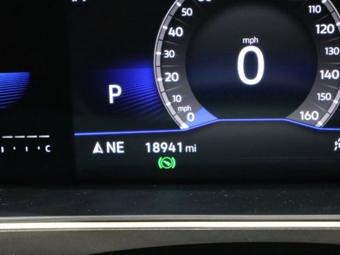 Used 2022 Volkswagen Tiguan SE image 33