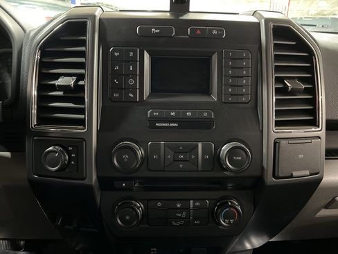 Used 2018 Ford F150 XLT image 25