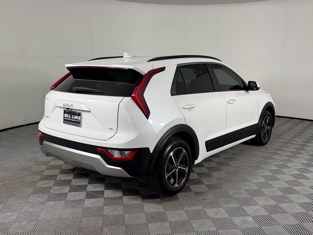 Used 2025 Kia Niro LX FWD image 7