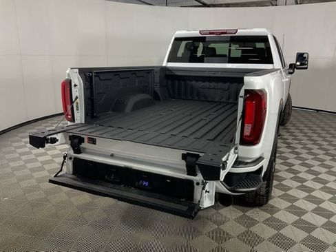 Used 2023 GMC Sierra 2500 AT4 w/ AT4 Premium Plus Package image 36