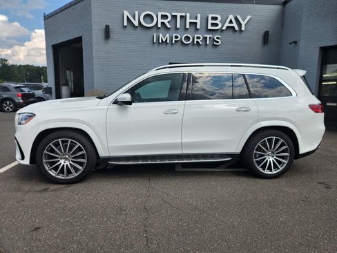 Used 2024 Mercedes-Benz GLS 450 4MATIC w/ AMG Line Exterior image 5