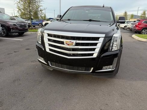 Used 2015 Cadillac Escalade Premium AWD/4WD image 5