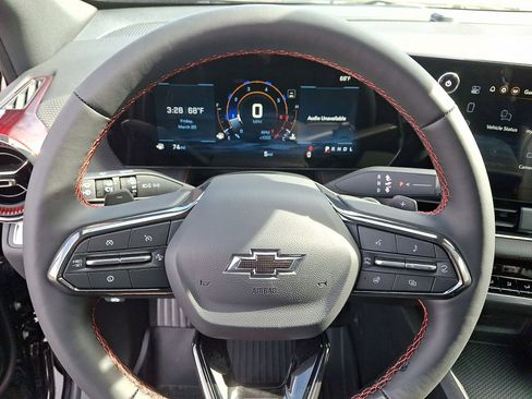 New 2026 Chevrolet Equinox RS w/ Convenience Package III FWD image 17