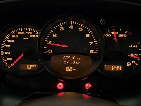 Used 2003 Porsche 911 Cabriolet image 8