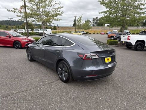 Used 2019 Tesla Model 3 Standard Range Plus RWD image 7
