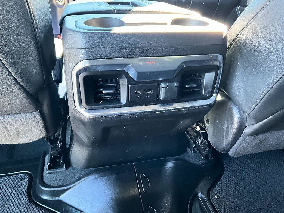 Used 2022 Chevrolet Silverado 2500 LTZ w/ LTZ Plus Package AWD/4WD image 36