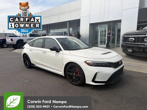 Used 2025 Honda Civic Type R image 2