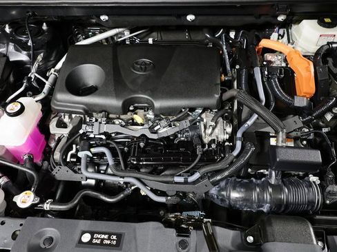 Used 2023 Toyota RAV4 XLE image 28