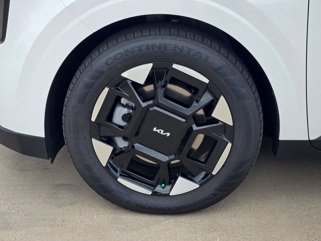 New 2026 Kia Carnival EX FWD image 9