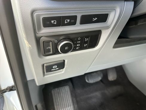 Used 2024 Ford F150 XLT w/ Equipment Group 302A MID RWD image 25