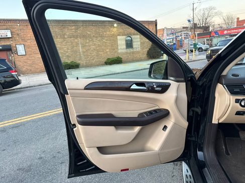 Used 2018 Mercedes-Benz GLE 350 4MATIC w/ Premium 1 Package image 22