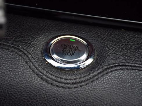 Used 2020 Lincoln Navigator Reserve RWD image 19