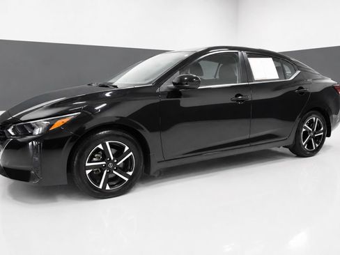 Certified 2025 Nissan Sentra SV w/ All-Weather Package FWD image 2