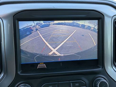 Used 2020 Chevrolet Silverado 1500 LT image 16