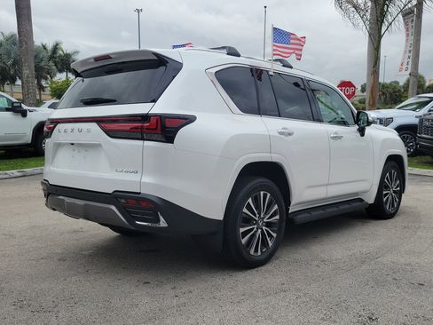 Used 2024 Lexus LX 600 LX 600 Premium 4WD image 5