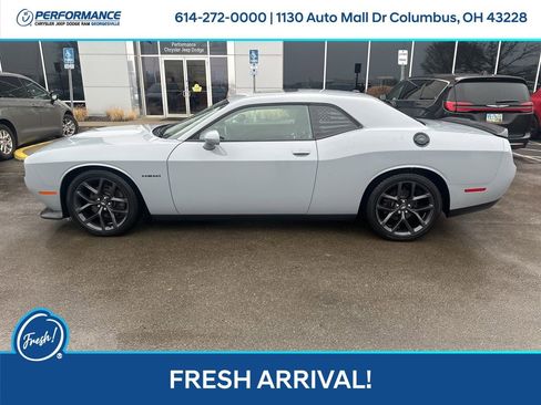 Used 2021 Dodge Challenger R/T w/ Blacktop Package image 7