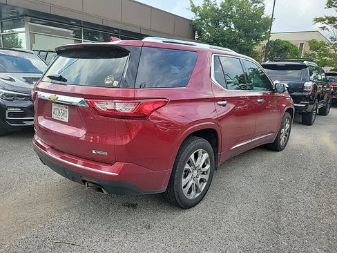 Used 2018 Chevrolet Traverse Premier w/ Driver Confidence II Package FWD image 3