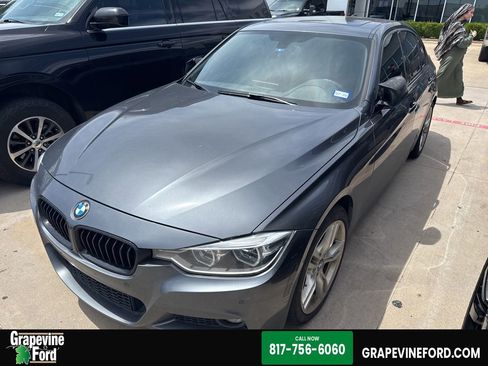 Used 2017 BMW 340i Sedan RWD image 1
