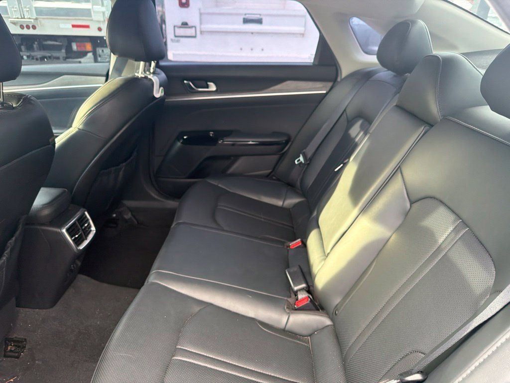 Used 2023 Kia K5 EX FWD image 8