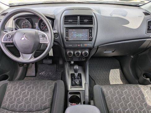 Used 2025 Mitsubishi Outlander Sport AWD image 14