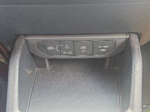 Used 2025 Kia K4 FWD image 26
