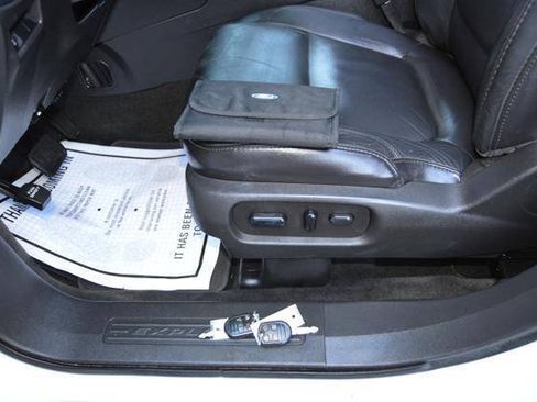 Used 2013 Ford Explorer XLT AWD/4WD image 33