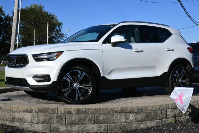 Used 2020 Volvo XC40 T5 Inscription w/ Protection Package AWD/4WD image 1