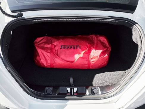 Used 2022 Ferrari Roma Base image 22