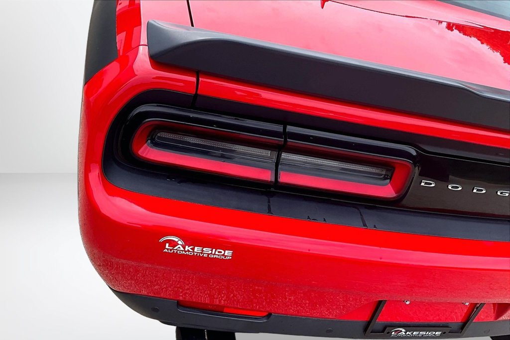 Used 2016 Dodge Challenger R/T Scat Pack RWD image 23
