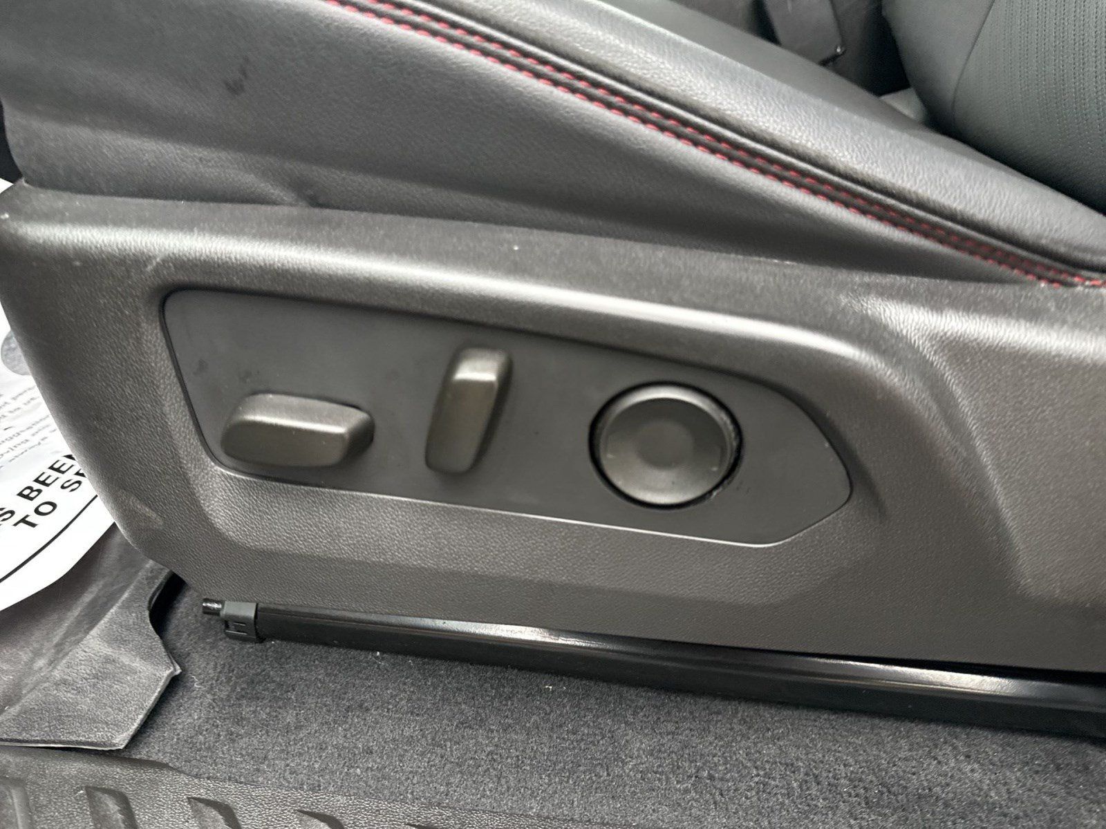Used 2024 GMC Canyon AT4X AWD/4WD image 14