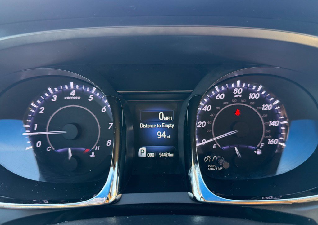 Used 2014 Toyota Avalon Limited FWD image 40