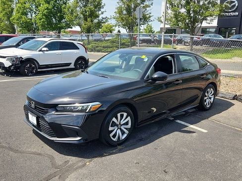 Used 2023 Honda Civic LX image 3