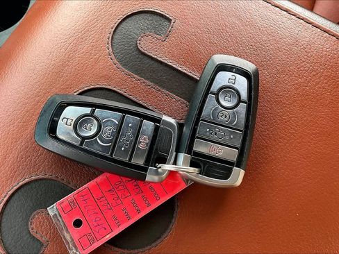 Used 2018 Ford F150 King Ranch w/ Equipment Group 601A Luxury AWD/4WD image 15
