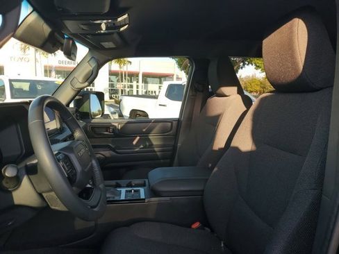 Used 2025 Toyota Land Cruiser image 13