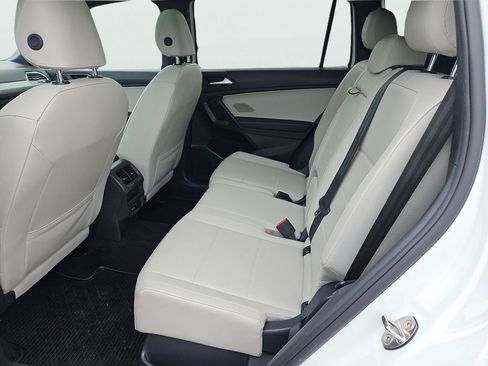 Used 2021 Volkswagen Tiguan SE R-Line AWD/4WD image 31