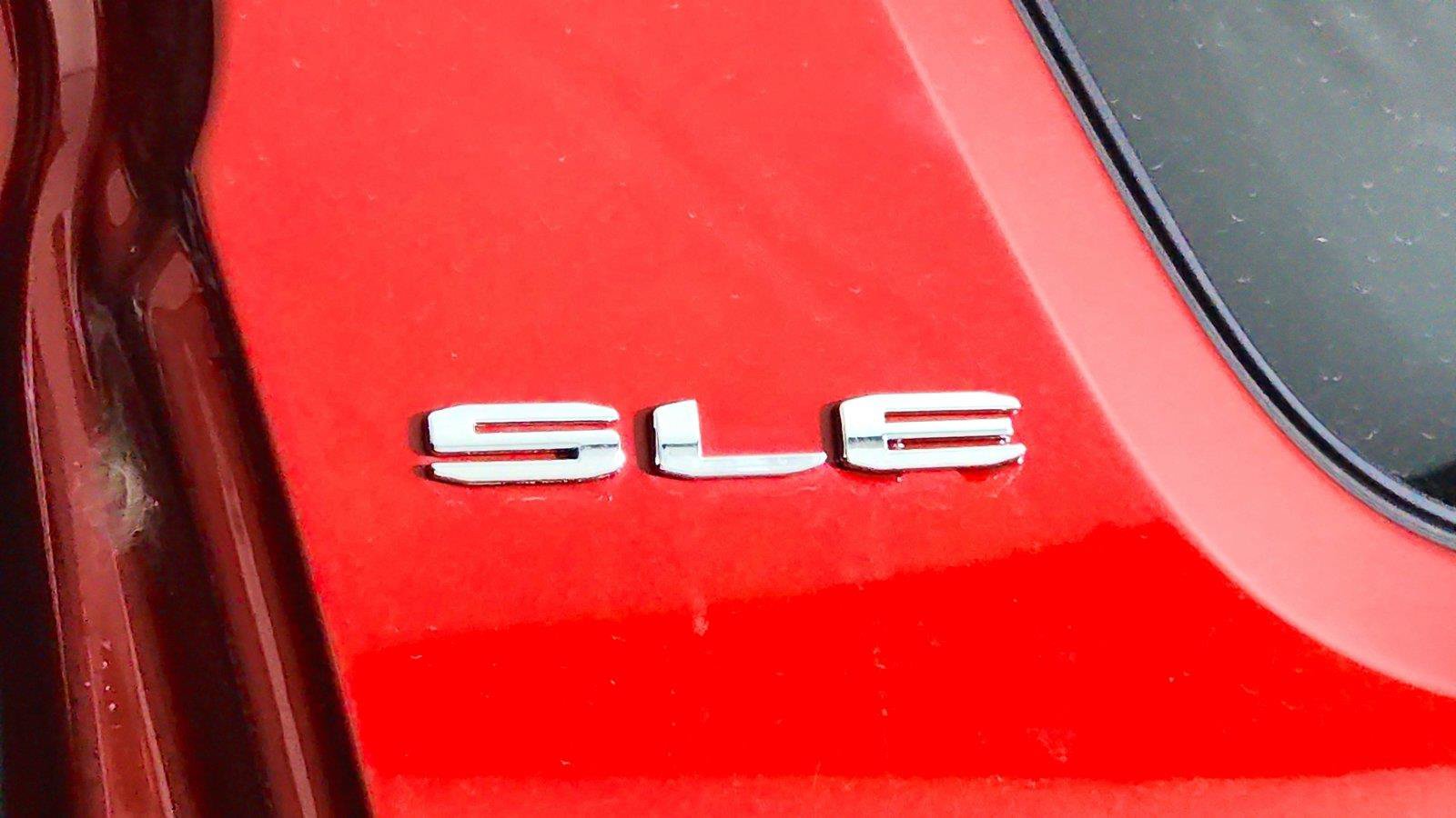 Used 2023 GMC Acadia SLE FWD image 37