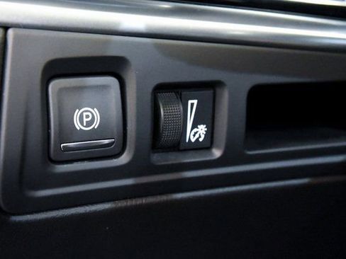 Used 2023 Cadillac XT6 Sport w/ LPO, Floor Liner Package image 17